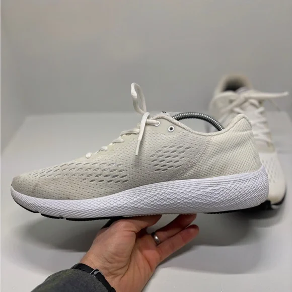 Under Armour Charged Pursuit 2 Running Shoes White Men size 13 Athletic Trainer - Picture 13 of 16